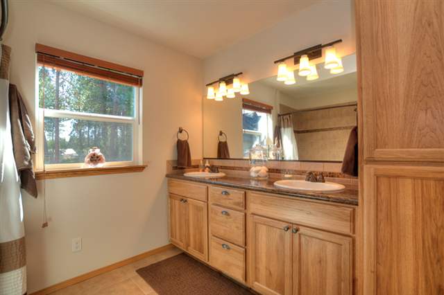 4205 E 15th - Photo 5