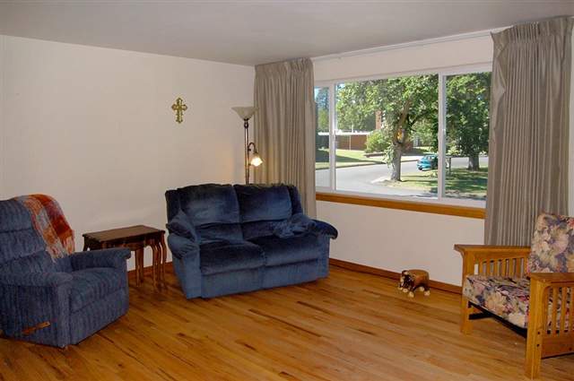 2227 W 4th - Photo 3