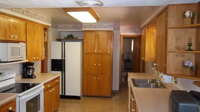 3010 W BEACON - Photo 2