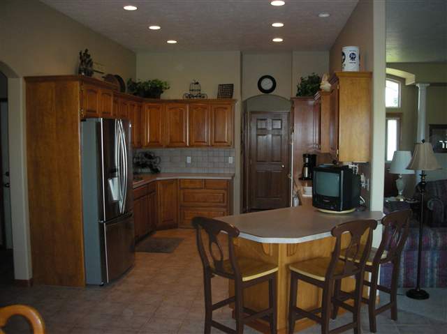 6812 W Iroquois - Photo 3
