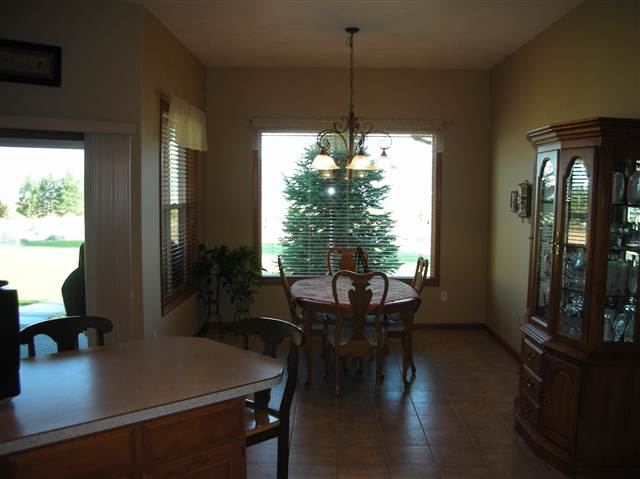 6812 W Iroquois - Photo 4