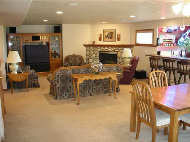 6812 W Iroquois - Photo 9