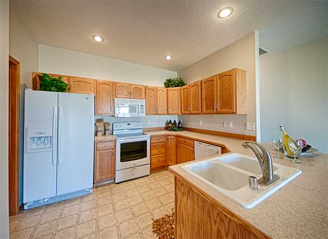 315 E Beverly Ave - Photo 4