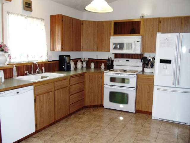 5515 N Vincent St - Photo 3