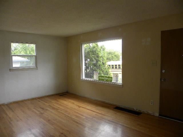 6117 N Ash - Photo 9