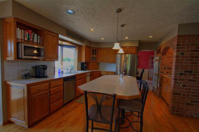 2719 W Strong Rd - Photo 3