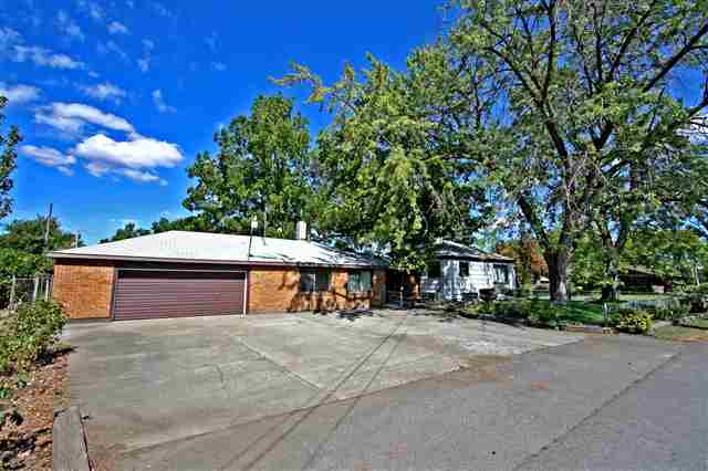 2909 N Willow Rd - Photo 8