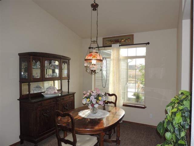 2021 S Selkirk Dr - Photo 5