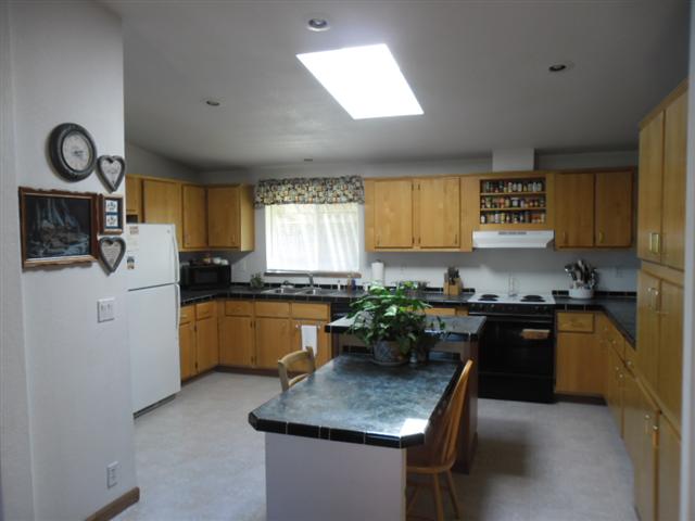 4556 FURZE Rd - Photo 3