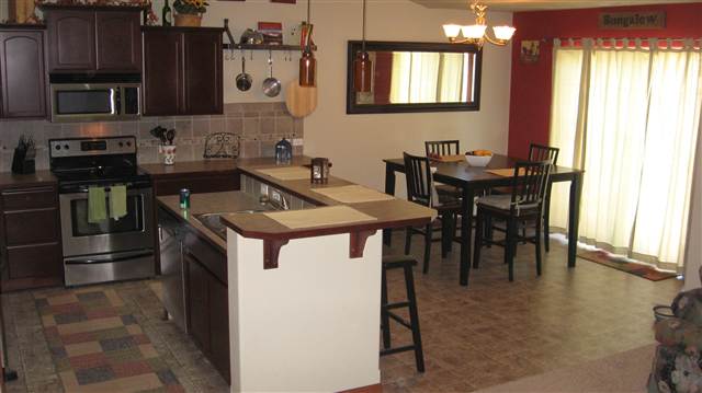 320 N Helstrom - Photo 4