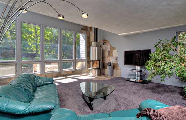 1308 E 18th Ave - Photo 3