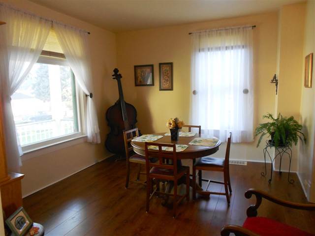 406 E 9th Ave - Photo 3