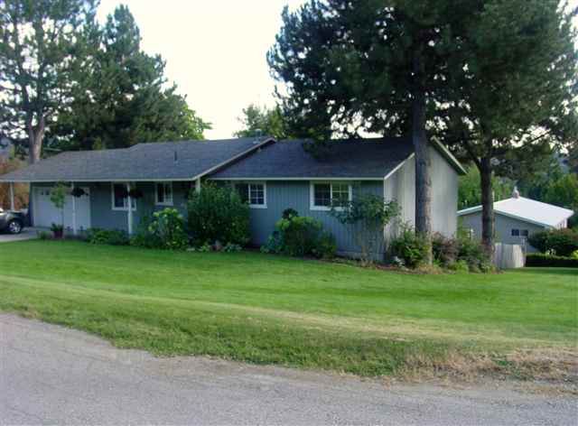 740 E 9th Ave - Photo 1