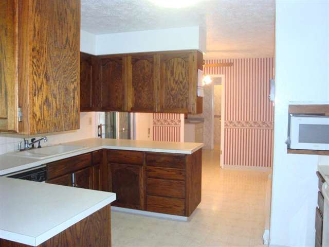 11405 E 37th Ave - Photo 5