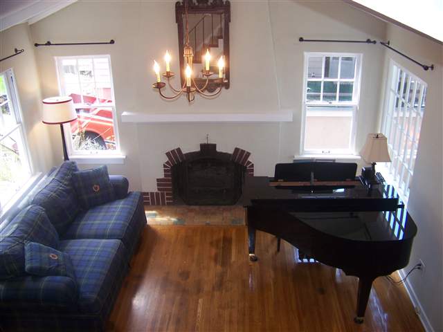 1811 E 18th Ave - Photo 2