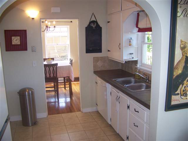 1811 E 18th Ave - Photo 4