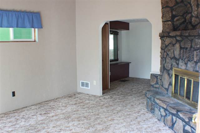 617 E Bridgeport - Photo 9