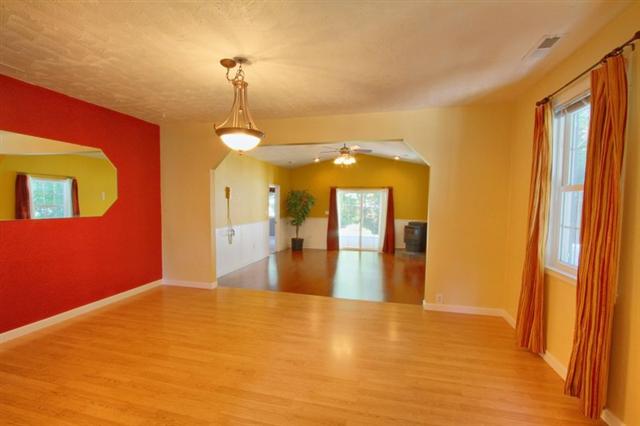3234 W North Loop Ave - Photo 5