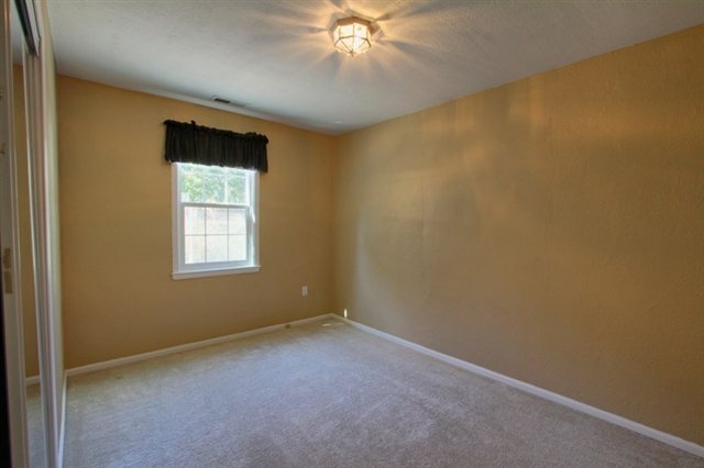 3234 W North Loop Ave - Photo 9