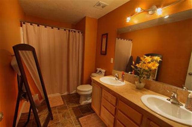 7805 N ASHLEY Cir - Photo 6