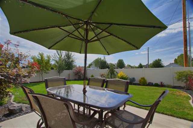 7805 N ASHLEY Cir - Photo 8