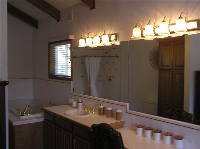 1104 N Seven Bays Rd - Photo 4