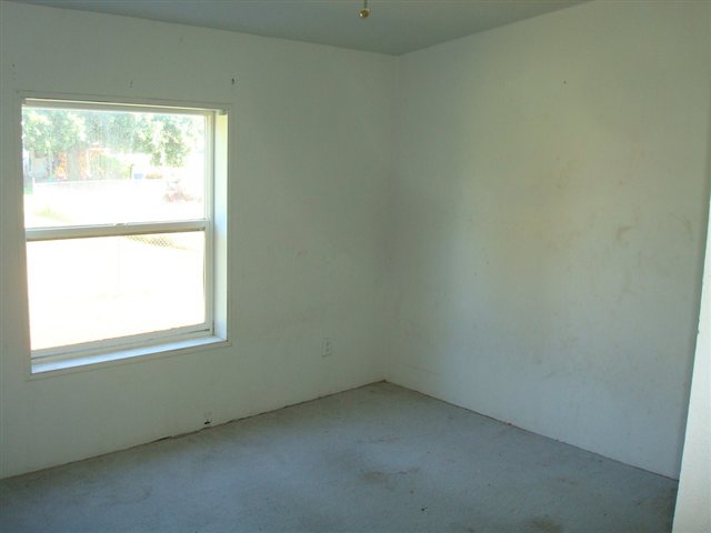124 S Walker St - Photo 8