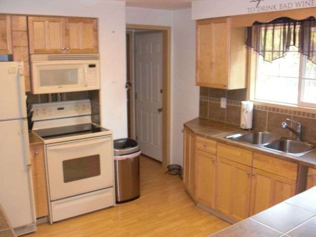 3021 S Bowdish - Photo 3