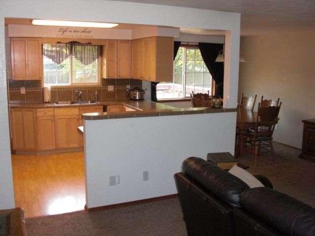 3021 S Bowdish - Photo 4