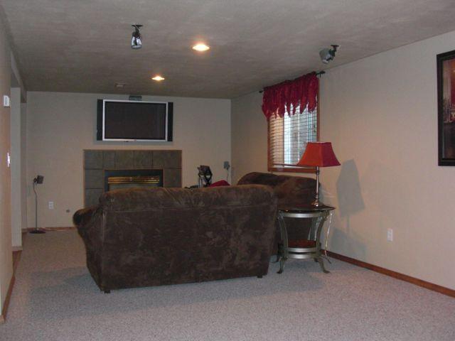 3021 S Bowdish - Photo 8