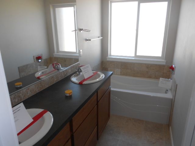 1859 N Holl Blvd - Photo 7