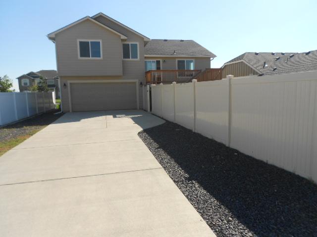 1859 N Holl Blvd - Photo 9