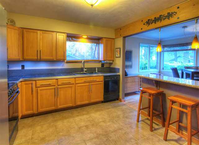 902 W Woodway Ave - Photo 5