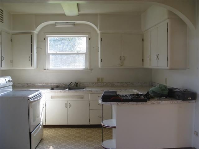2518 N Center Rd - Photo 4