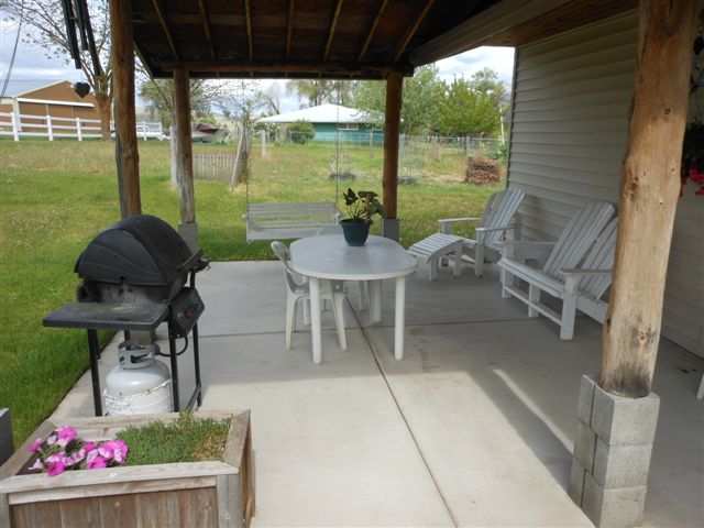 18221 E 32nd Ave - Photo 8
