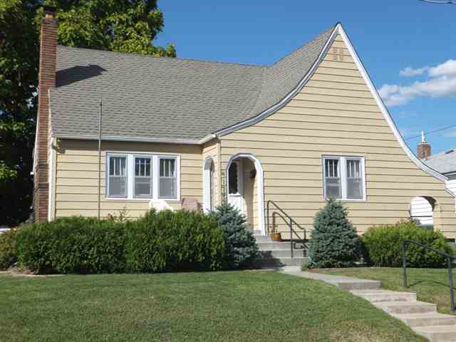 417 E Glass Ave - Photo 1