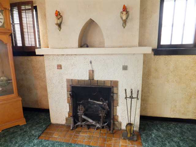 417 E Glass Ave - Photo 3