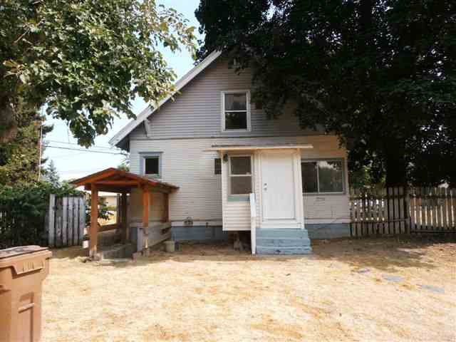 704 S Freya St - Photo 9