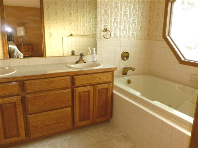 9609 N Ridgecrest  Drive - Photo 8