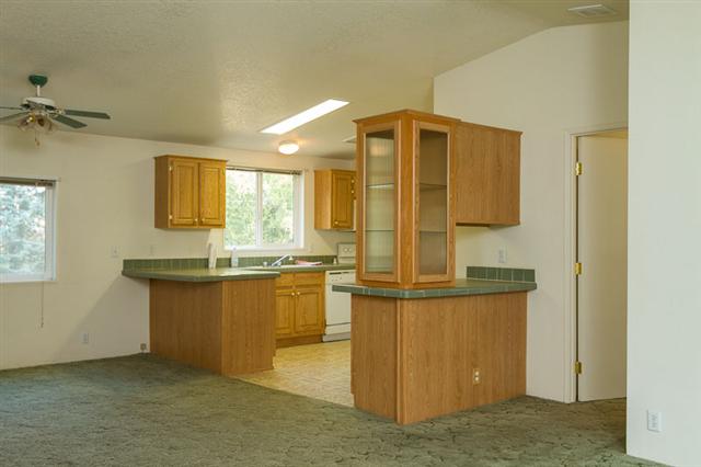 204 W King Ave - Photo 4
