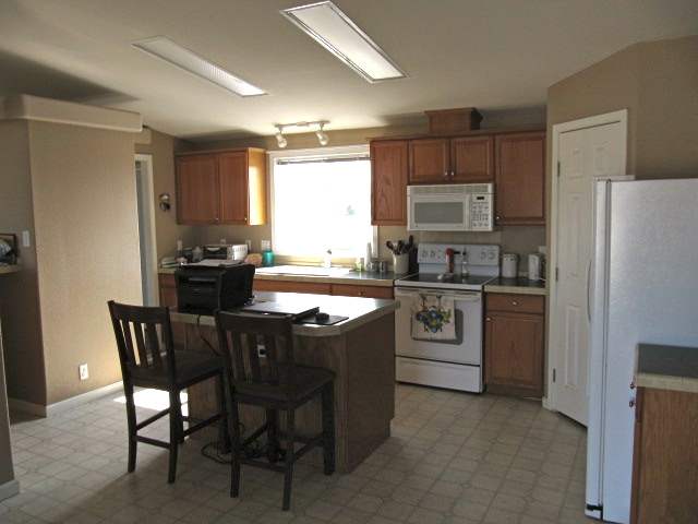7220 W Wild Rose Rd - Photo 3