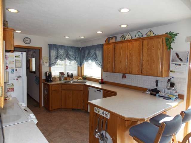 11322 E 34th Ave. - Photo 3