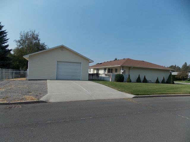 11322 E 34th Ave. - Photo 9