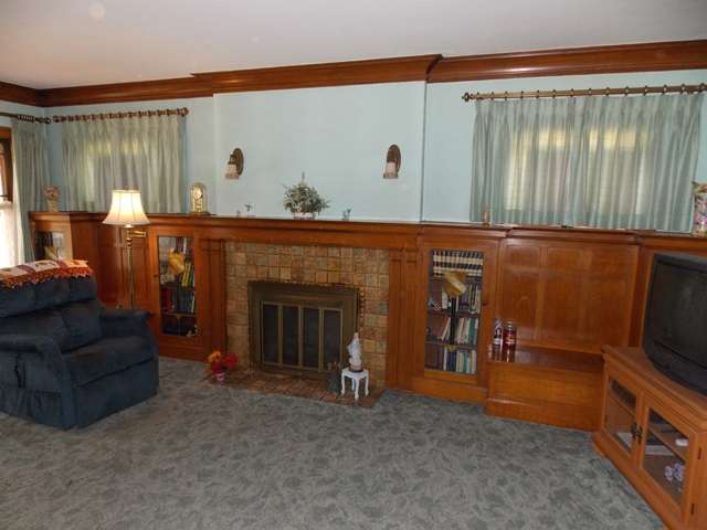 814 E Mission Ave. - Photo 3
