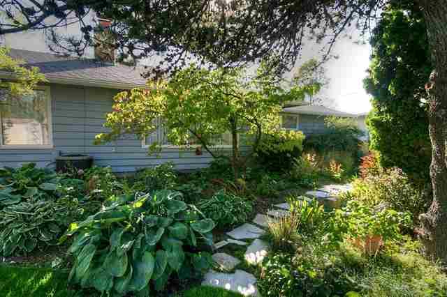 1019 E 57th Ave - Photo 9