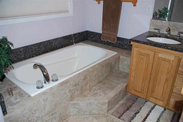 8012 N Hayley Ct - Photo 16