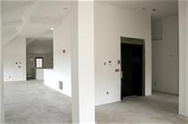 701 W 14TH Ave - Photo 4