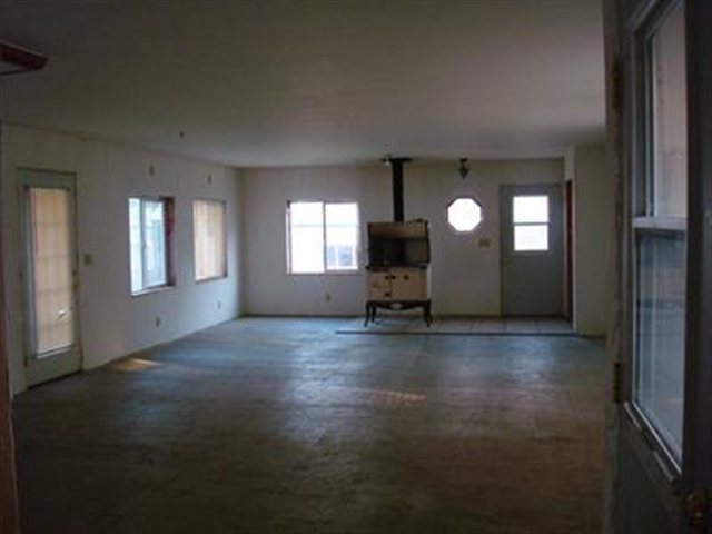 7119 E Liberty Ave - Photo 6