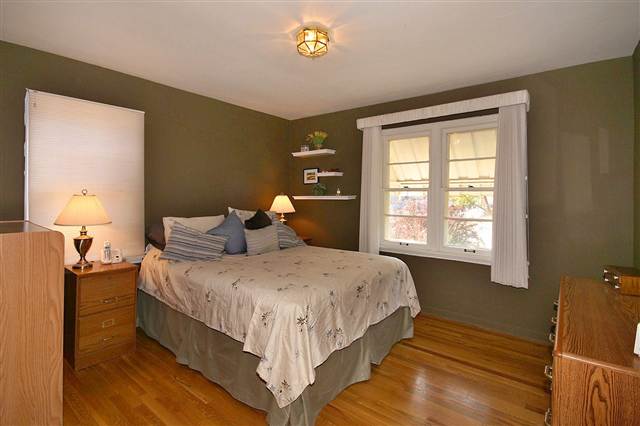 1125 E 33rd Ave - Photo 6