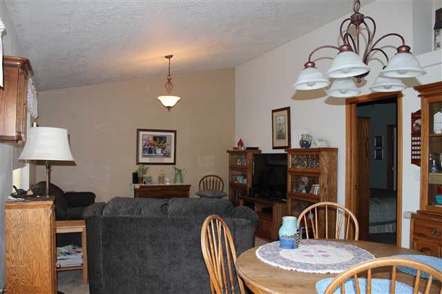 10109 W Richland Rd - Photo 6